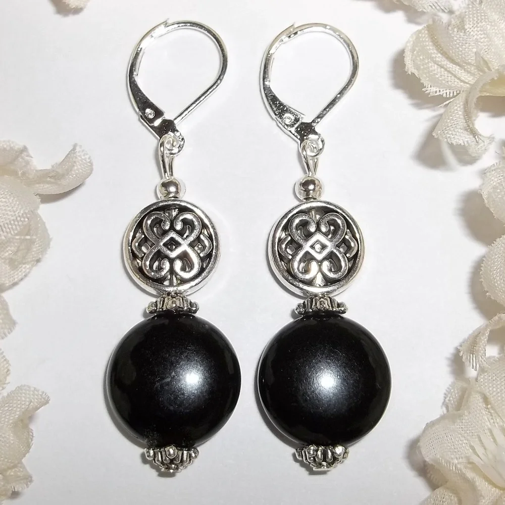 Earrings, Black and Silver Earring Set Celtic Knot NWT Earring Earring Set A059